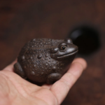 Zisha Toad Tea Pet