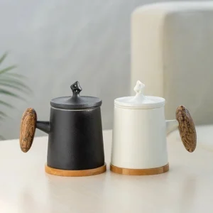 ceramic tea mug with infuser lid and bamboo coaster 10.1oz loose leaf tea mug