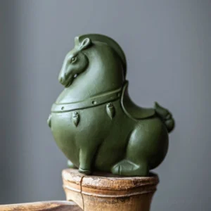 handcrafted chubby warhorse zisha tea pet for chinese tea ceremony