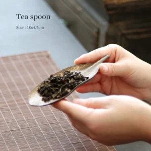 gilded leaf shaped chinese tea scoop full view