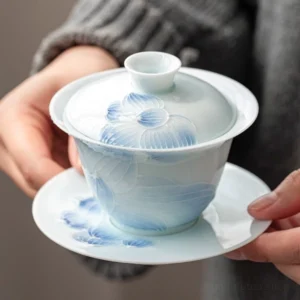 Hand-painted blue lotus ceramic gaiwan traditional chinese tea bowl
