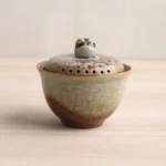 handmade ice crackle ceramic gaiwan style a with 3d frog knob 5.4oz