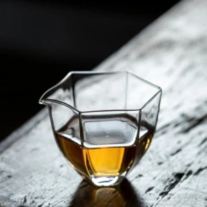 hexagonal clear glass gong dao bei tea pitcher main product view
