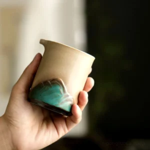 Hand-carved mountain relief gong dao bei ceramic tea pitcher product overview