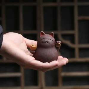 Handcrafted Yixing purple clay fortune cat tea pet lucky decor