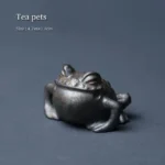 vintage golden toad tea pet front view, chinese traditional tea pet for tea table