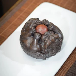 handcrafted yixing zisha double lion pixiu tea pet front view